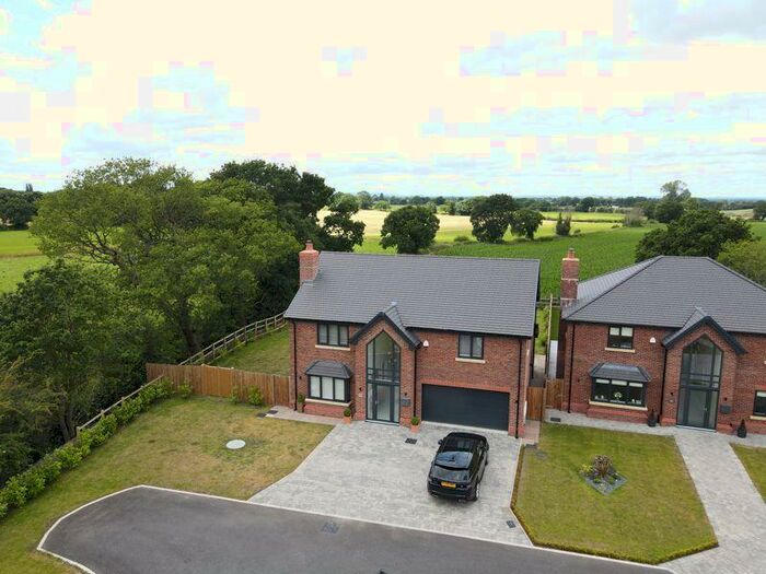 5 Bedroom Detached House For Sale In Hassall Road, Alsager, ST7