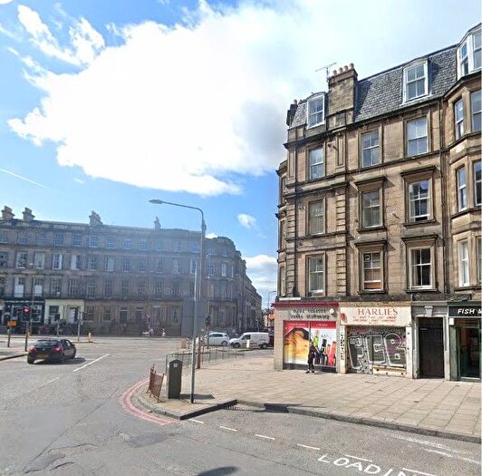 4 Bedroom Flat To Rent In Montgomery Street, Edinburgh, EH7