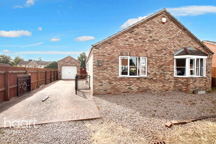 3 Bedroom Detached Bungalow For Sale In Elm Low Road, Wisbech, PE14