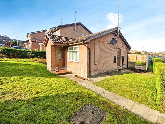 2 Bedroom Bungalow For Sale In Rothbury Way, Brinsworth, Rotherham, S60