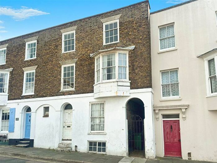 4 Bedroom Terraced House For Sale In Alfred Square, Deal, Kent, CT14