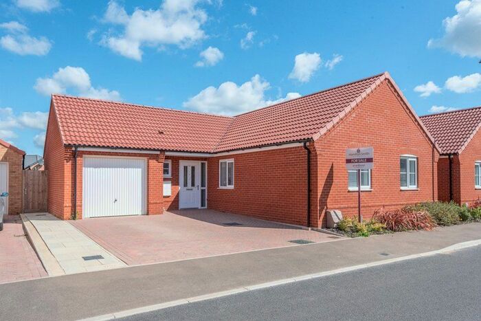3 Bedroom Detached Bungalow For Sale In Westbrook Drive, Leiston, IP16