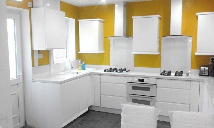 7 Bedroom House To Rent In Albert Edward Road, L7