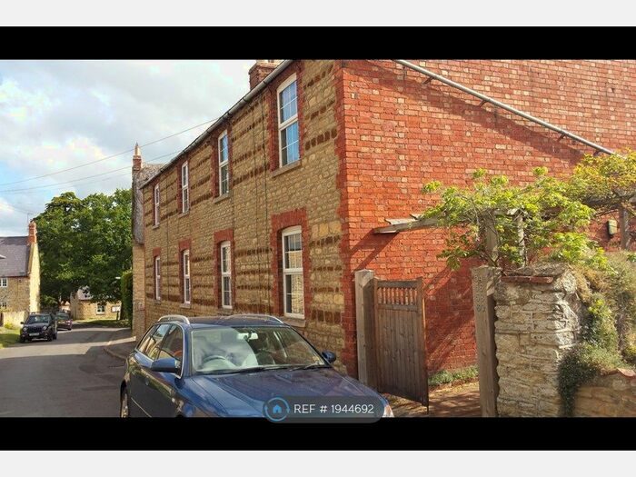 2 Bedroom End Of Terrace House To Rent In Church Street, Cogenhoe, NN7