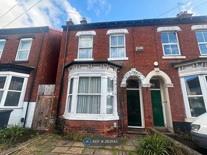 3 Bedroom End Of Terrace House To Rent In Chesnut Avenue, Hull, HU5