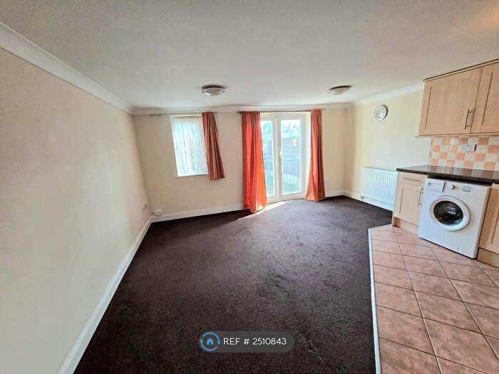 1 Bedroom Flat To Rent In St. Chads Court, Tilbury, RM18