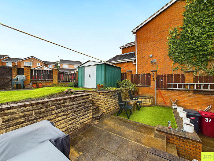 4 Bedroom Detached House For Sale In Staffa Drive, Tibshelf, DE55