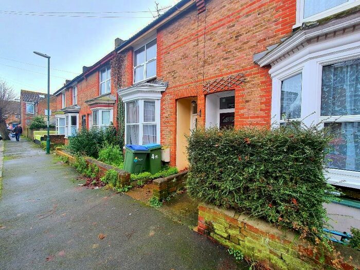 4 Bedroom House To Rent In Southover Road, Bognor Regis, PO21