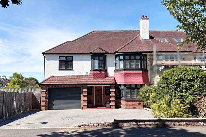 5 Bedroom Semi Detached House For Sale In Hayes Way, Park Langley, Beckenham, BR3