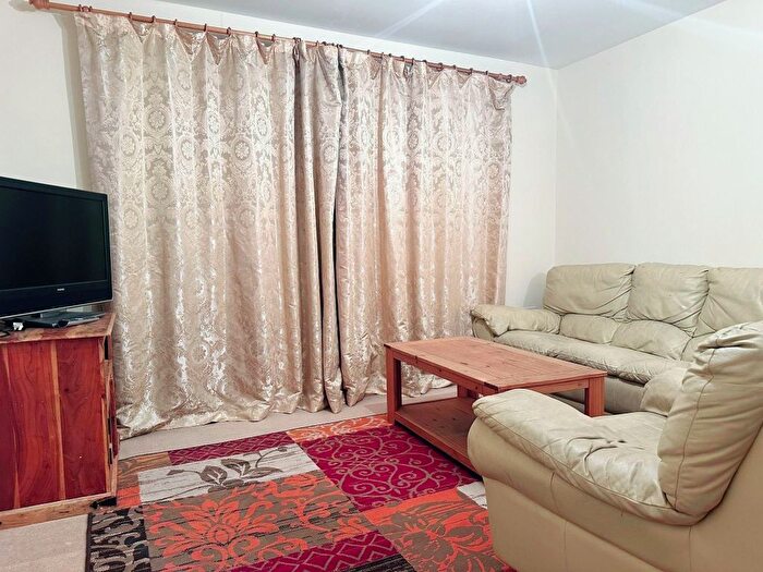 2 Bedroom Flat For Sale In Park Lane, Croydon, CR0