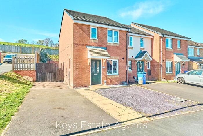 3 Bedroom Town House For Sale In Knowles View, Talke, Stoke-On-Trent, ST7