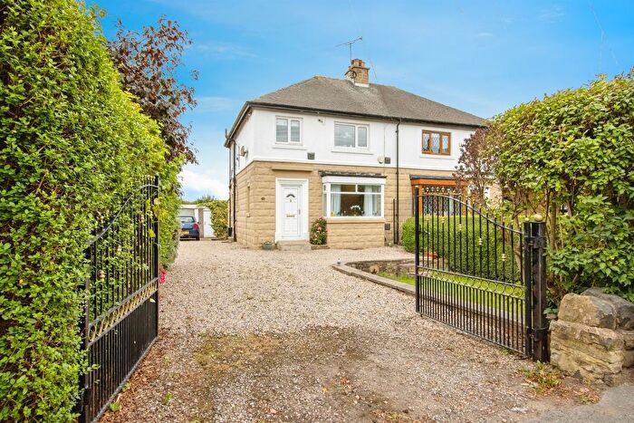 3 Bedroom Semi-Detached House For Sale In Rein Road, Morley, Leeds, LS27