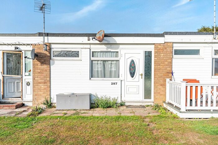 2 Bedroom Chalet For Sale In Beach Road, Hemsby, NR29