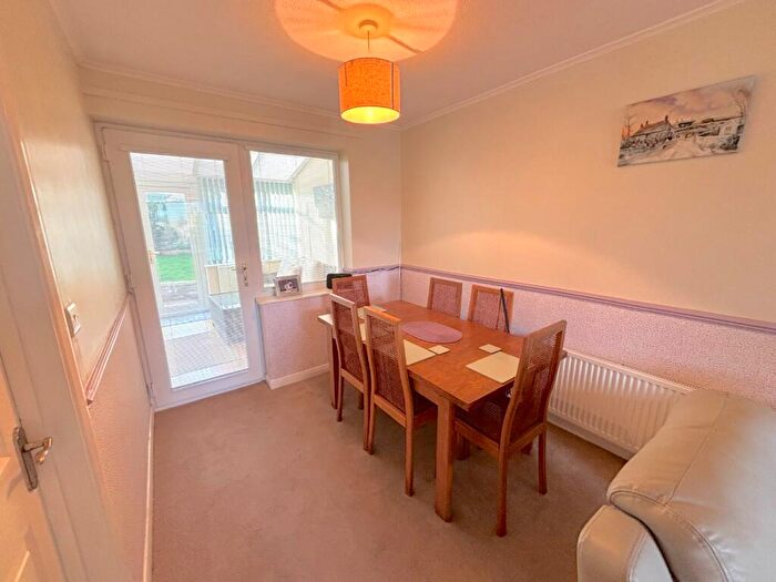 3 Bedroom Semi-Detached House For Sale In Welton Grove, Midsomer Norton, BA3