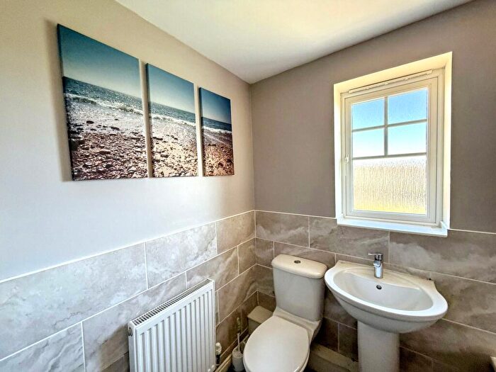 2 Bedroom Apartment To Rent In Mickley Close, Wallsend, Tyne And Wear, NE28
