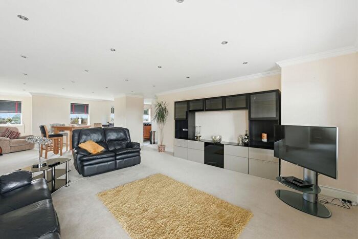 3 Bedroom Penthouse To Rent In Ashbourne Drive, Weston, Crewe, Cheshire, CW2