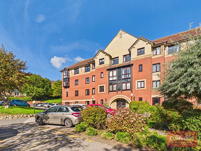 1 Bedroom Flat For Sale In Filey Road, Scarborough, YO11