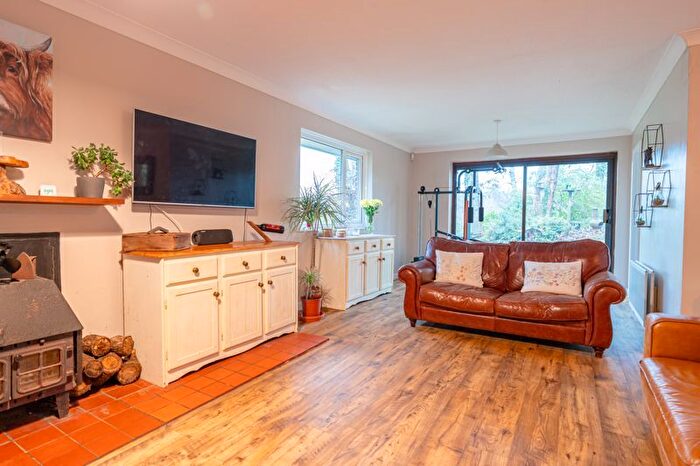 3 Bedroom Detached Bungalow For Sale In Webster Way, Alverstone Garden Village, Sandown, PO36