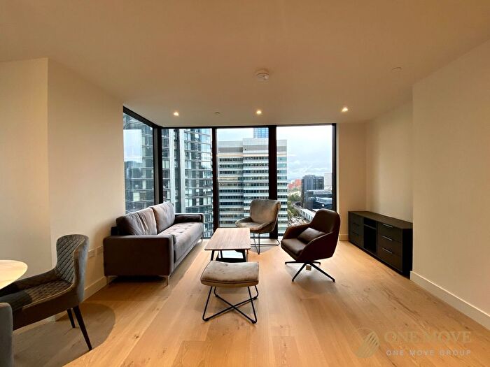 2 Bedroom Flat For Sale In Marsh Wall, Harcourt Tower, E14