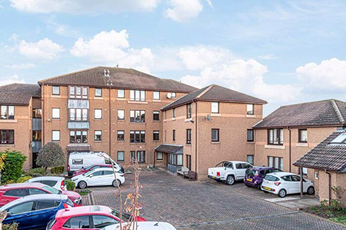 1 Bedroom Flat For Sale In Rosebery Court, Kirkcaldy, KY1