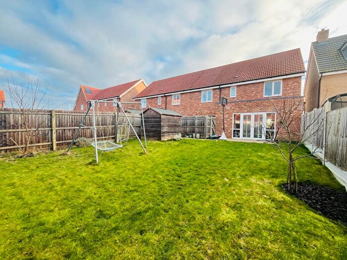 3 Bedroom Semi-Detached House For Sale In Johnson Drive, Hardwick, Cambridge, CB23