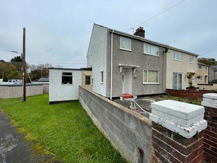 3 Bedroom Semi-Detached House For Sale In Pentrefelin, Glan Conwy, Colwyn Bay, LL28