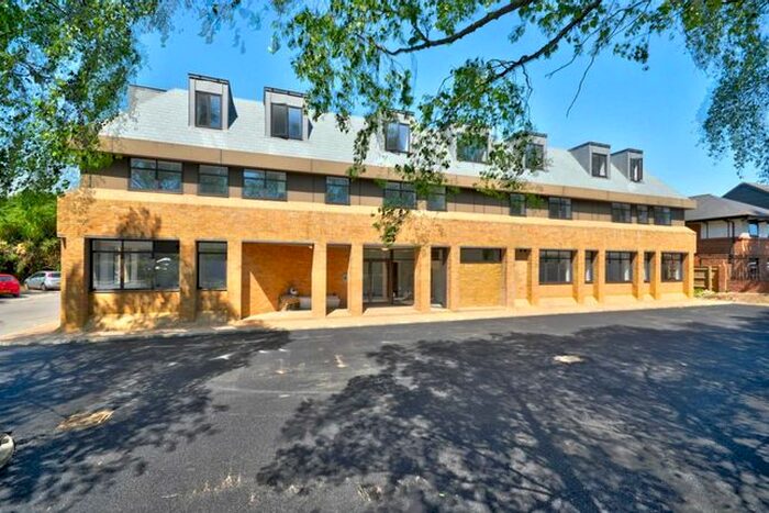 2 Bedroom Flat To Rent In Claremont Place, Chinnor, OX39