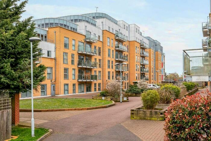 2 Bedroom Apartment To Rent In Woolners Way, Stevenage, Hertfordshire, SG1