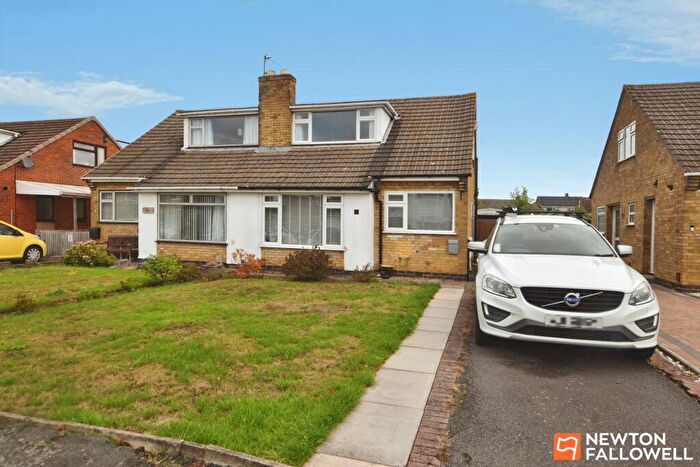3 Bedroom Semi-Detached House For Sale In Tiverton Road, Loughborough, LE11
