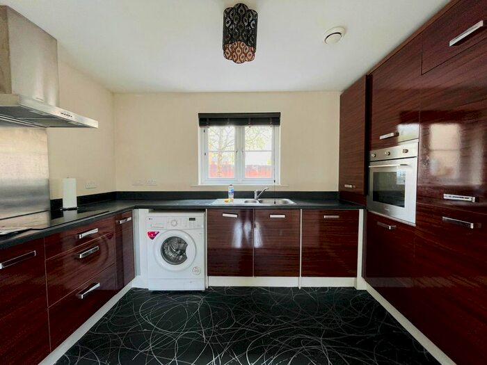 2 Bedroom Flat To Rent In East Fields Road, Cheswick Village, Bristol, BS16