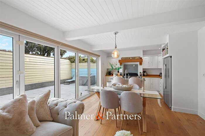 3 Bedroom Detached House For Sale In De Vere Lane, Wivenhoe, Colchester, Essex, CO7