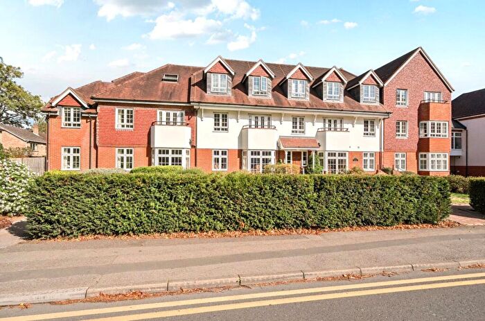 1 Bedroom Apartment For Sale In Harding Place, Wokingham, Berkshire, RG40
