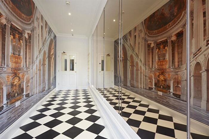 2 Bedroom Apartment To Rent In Portland Square, Bristol, BS2