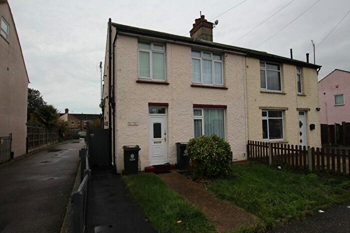1 Bedroom Flat To Rent In Croft Road, Clacton-on-Sea, CO15