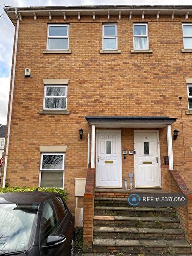 2 Bedroom Maisonette To Rent In Diana Road, Chatham, ME4