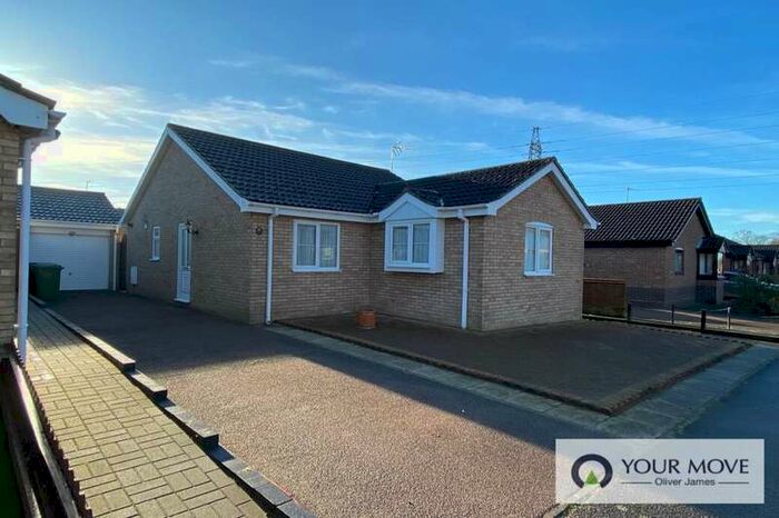 2 Bedroom Detached Bungalow To Rent In Dunston Drive, Lowestoft, NR32