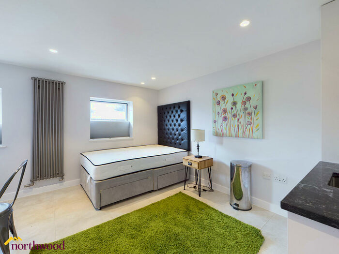 Studio To Rent In County Chambers, Horsefair, Banbury, OX16