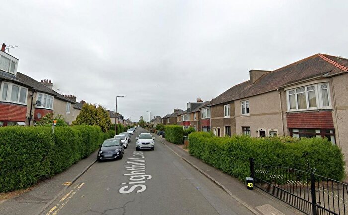 5 Bedroom Flat To Rent In , Sighthill Loan, Edinburgh, EH11