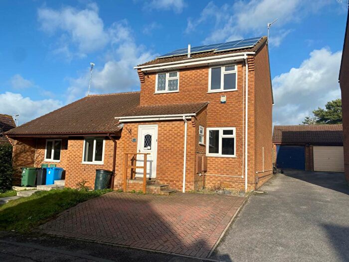 3 Bedroom House To Rent In Chalbury Close, Canford Heath, BH17