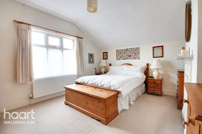 4 Bedroom Detached House For Sale In Walderslade Road, Chatham, ME5