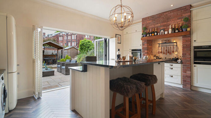 5 Bedroom Terraced House For Sale In Windsor Road, Doncaster, DN2