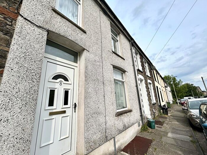 3 Bedroom House To Rent In Cliff Terrace, Treforest, CF37