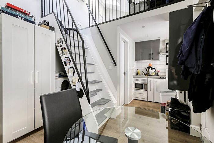 Studio To Rent In Leigh Street, WC1H