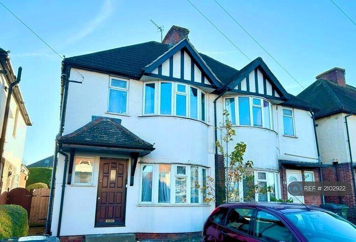4 Bedroom Semi-Detached House To Rent In Woodbridge Hill, Guildford, GU2