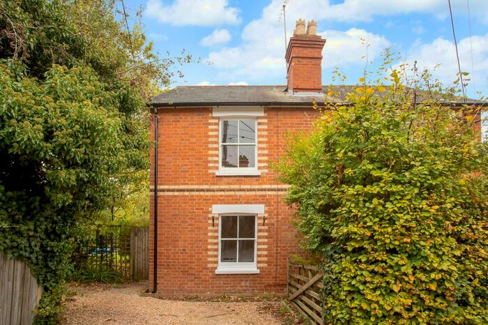 2 Bedroom Semi-Detached House To Rent In The Square, Spencers Wood, Reading, RG7