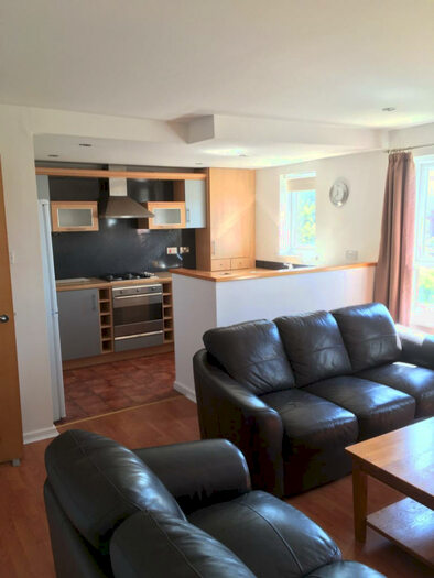 2 Bedroom Apartment To Rent In Ellerman Road, Liverpool, Merseyside, L3