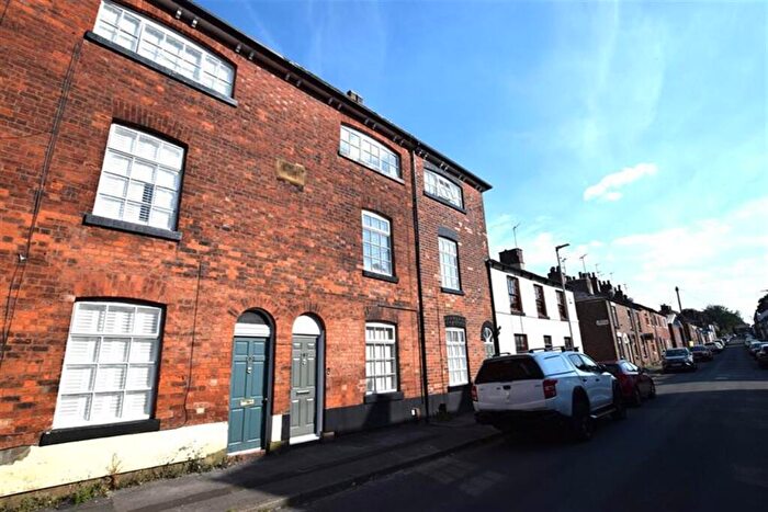 3 Bedroom Terraced House To Rent In Crompton Road, Macclesfield, SK11