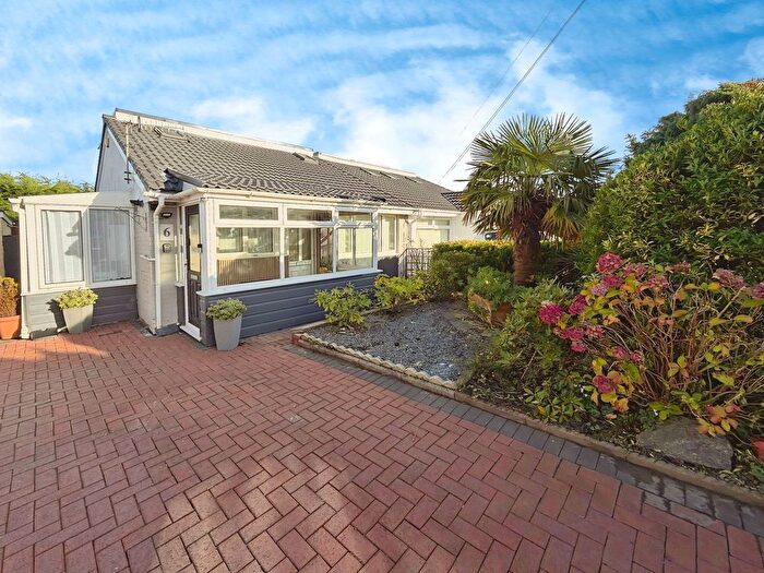 3 Bedroom Semi Detached Bungalow For Sale In Gwlad-Y-Gan, Morriston, Swansea, SA6