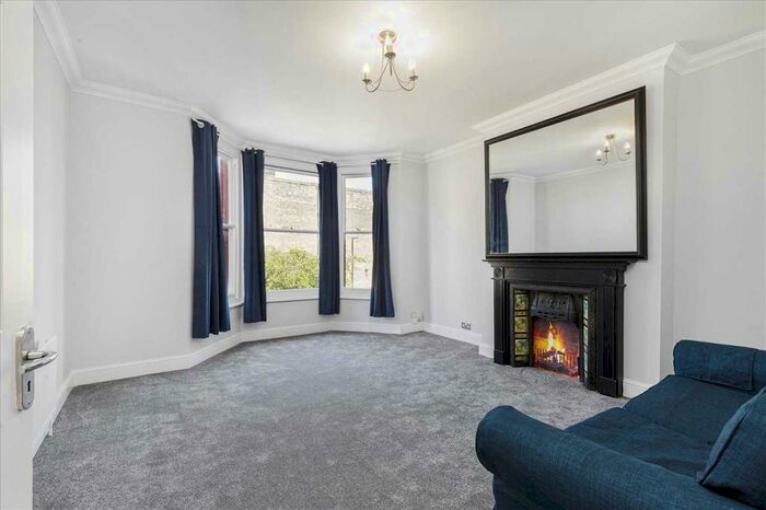 2 Bedroom Apartment To Rent In Burghley Road, N8