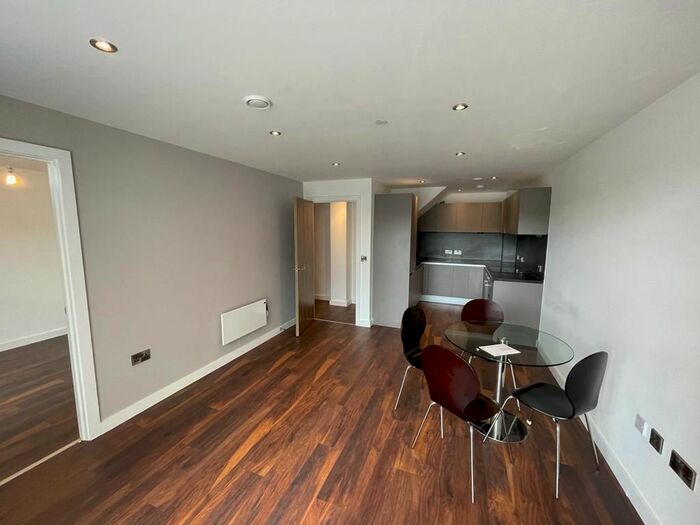 3 Bedroom Flat To Rent In Water Street, Manchester, M3